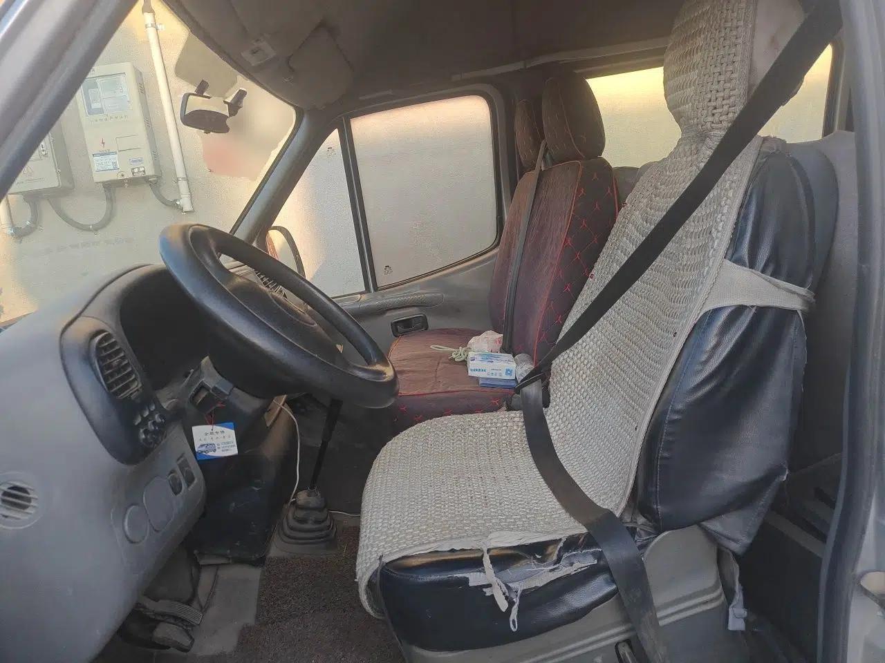 Ford Classic Transit 2013 2.8T Diesel Logistics Model with Short Wheelbase and Mid-Roof JX493ZLQ4 — миниатюра 16
