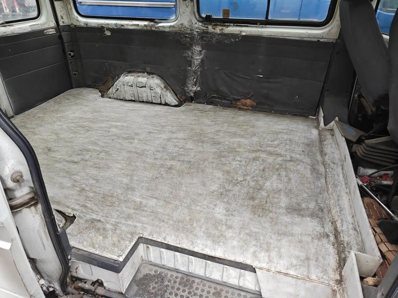 Ford Classic Transit 2013 2.8T Diesel Van Short Wheelbase Mid-Roof Model JX493ZLQ3A — миниатюра 18