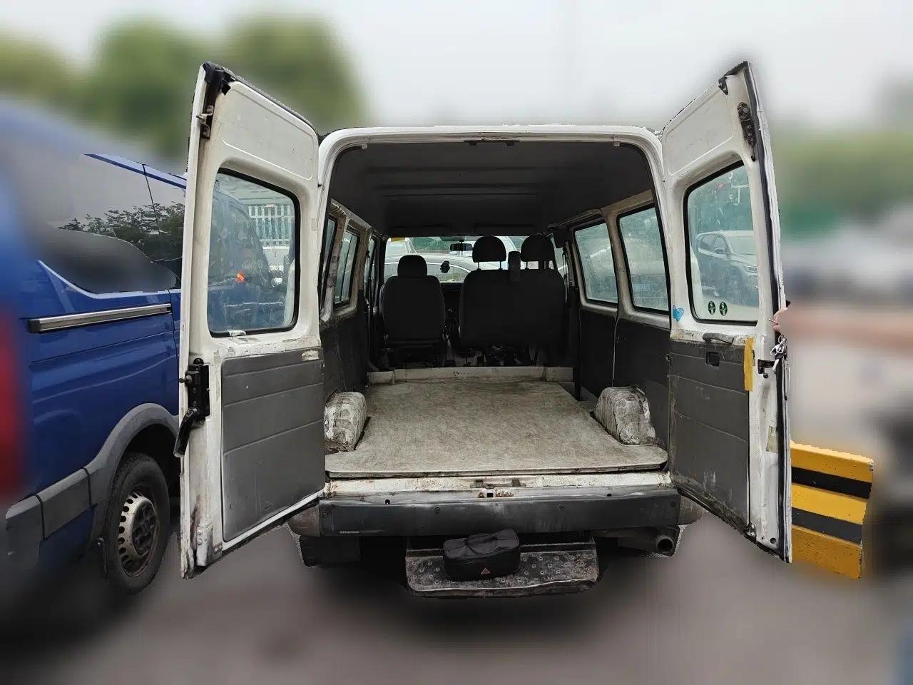Ford Classic Transit 2013 2.8T Diesel Van Short Wheelbase Mid-Roof Model JX493ZLQ3A — миниатюра 20