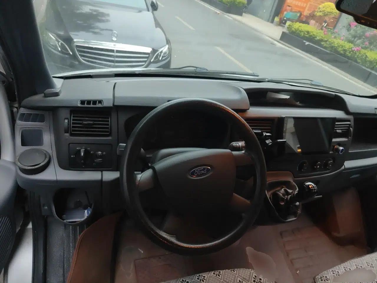 Ford Transit Custom 2019 2.2T Multi-Function Short Wheelbase Mid-Height 6-Seater China VI — миниатюра 11