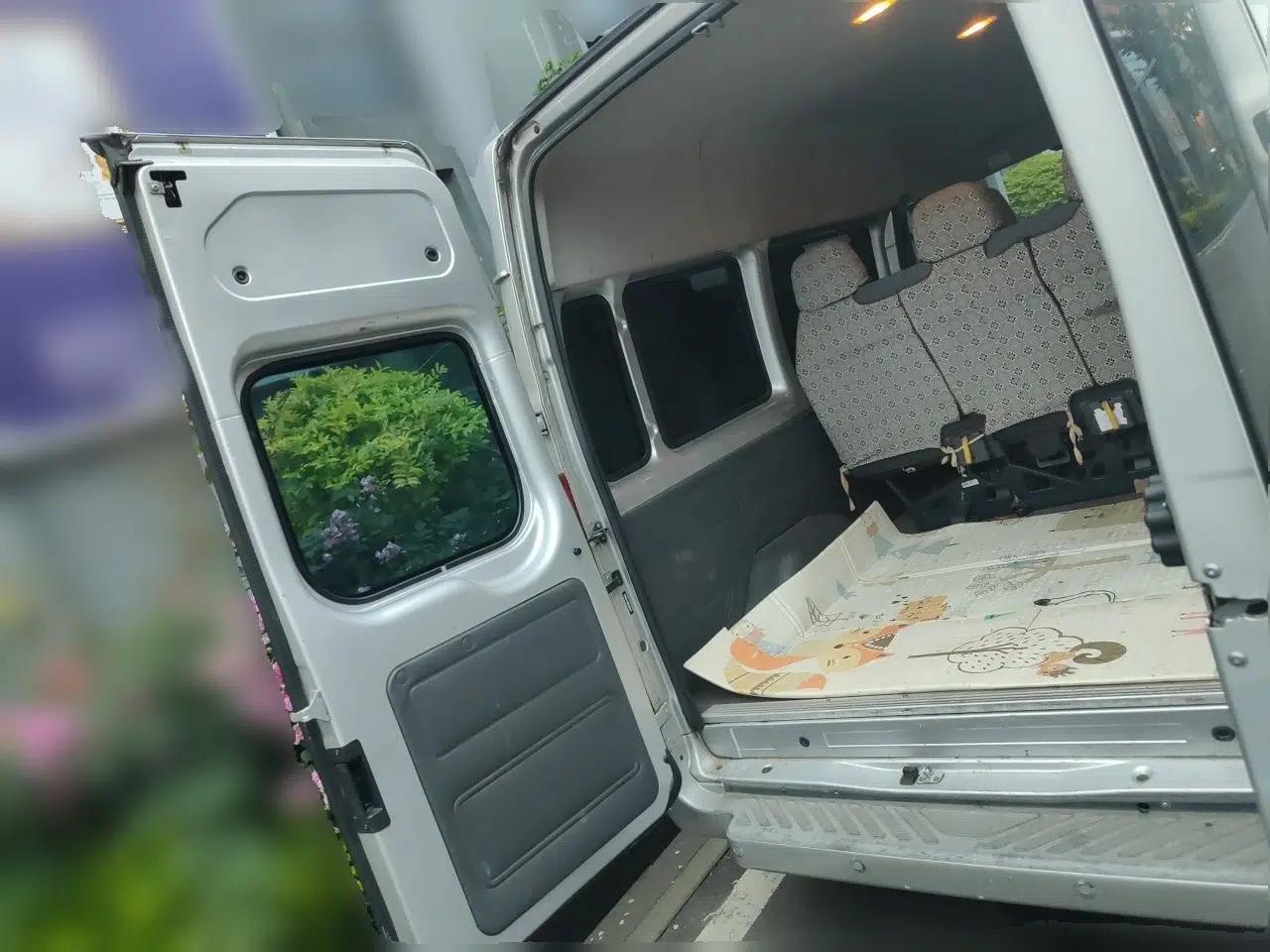 Ford Transit Custom 2019 2.2T Multi-Function Short Wheelbase Mid-Height 6-Seater China VI — миниатюра 20
