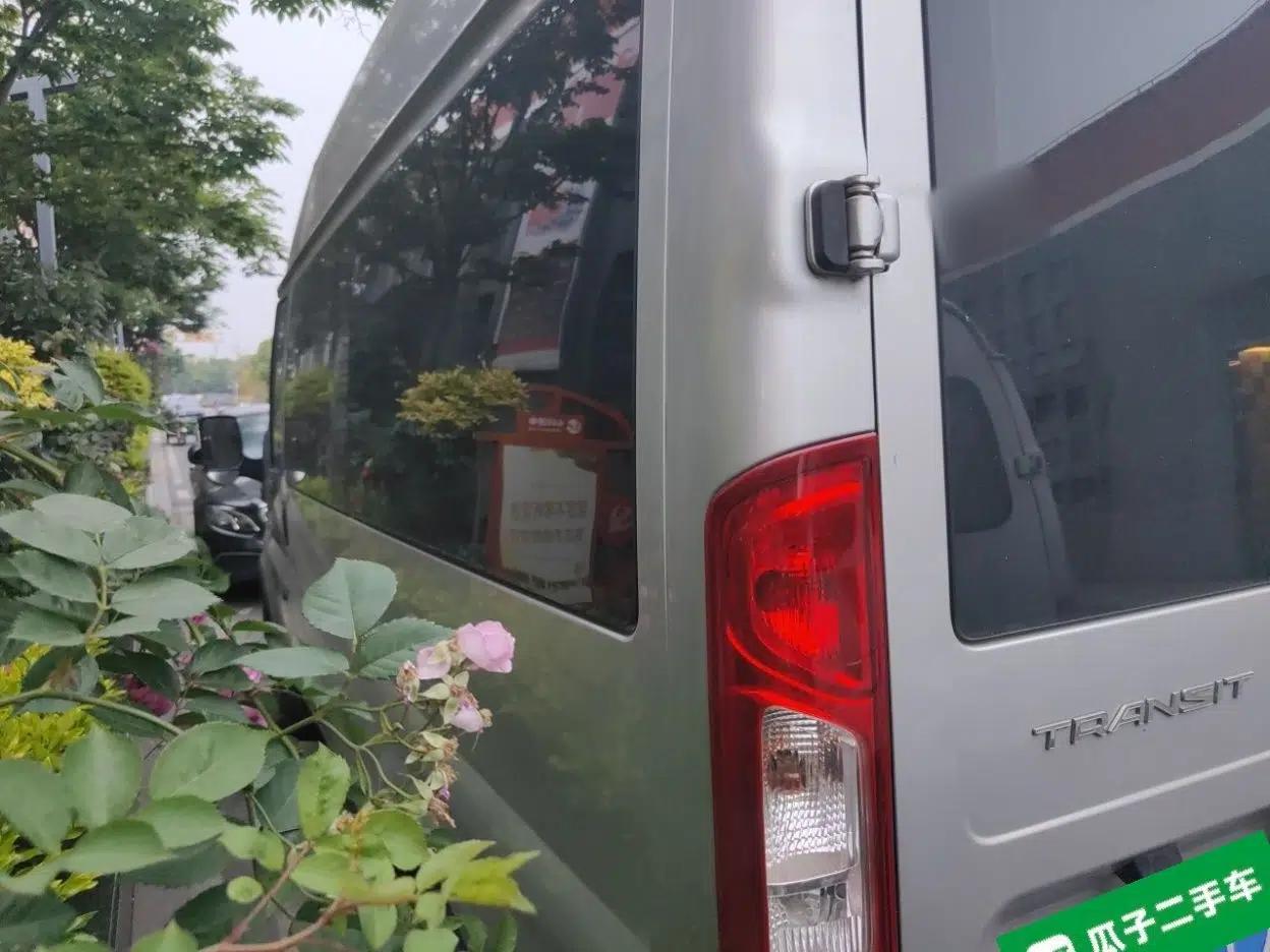 Ford Transit Custom 2019 2.2T Multi-Function Short Wheelbase Mid-Height 6-Seater China VI — миниатюра 4