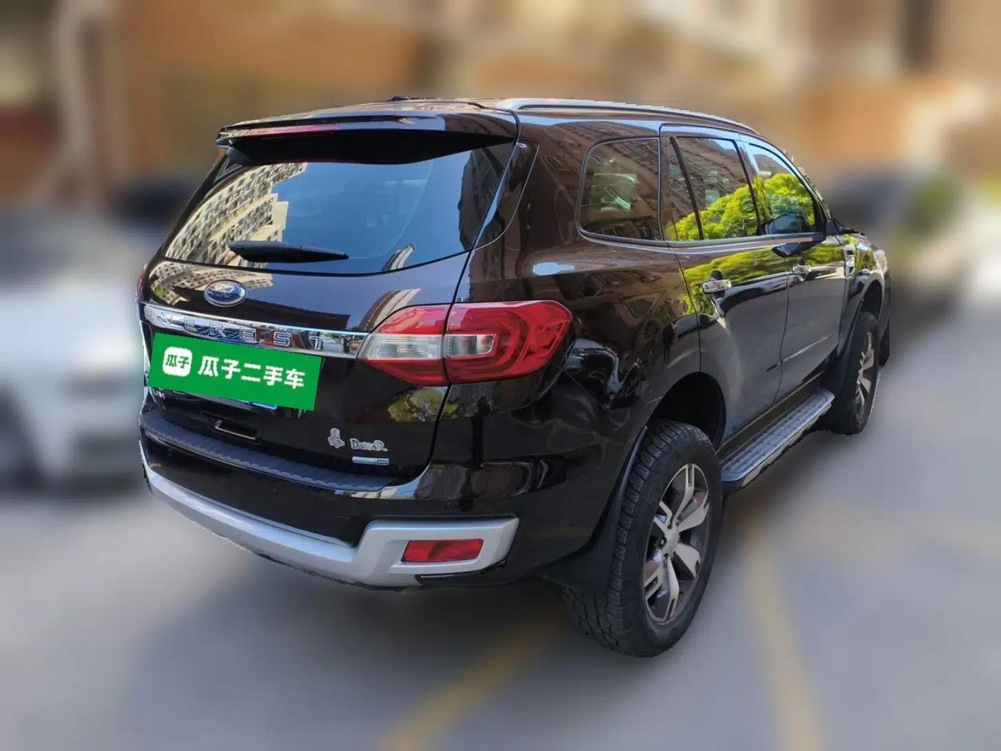 Ford Everest 2016 2.0T Gasoline Automatic 4x4 Flagship Edition — миниатюра 6