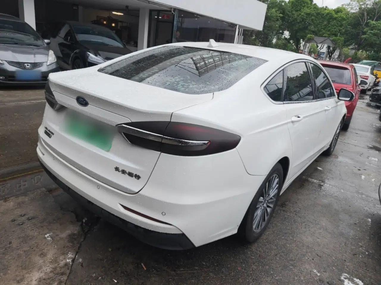 Ford Mondeo New Energy 2018 2.0 PHEV Smart-Controlled Fashion Edition China VI Standard — миниатюра 4