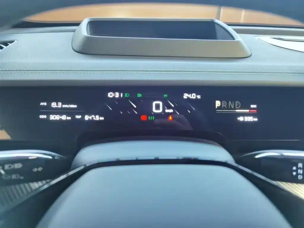 Nezha S 2022 Pure Electric 650km AWD Luxury Edition — миниатюра 12