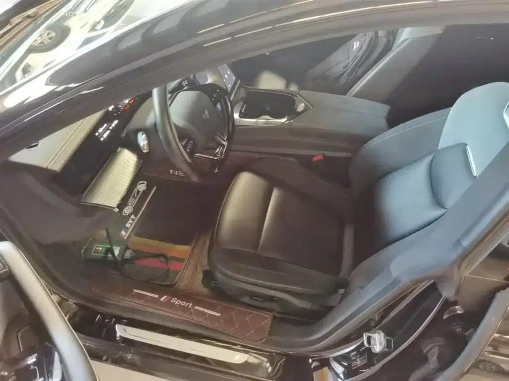 Nezha S 2022 Pure Electric 650km AWD Luxury Edition — миниатюра 15