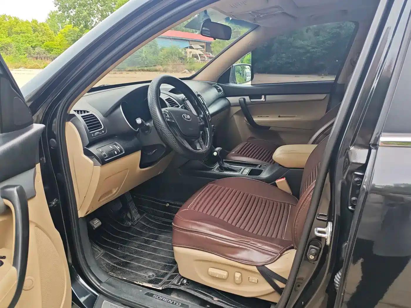 2013 Sorento 2.4L 5-seater Petrol Comfort Edition — миниатюра 4