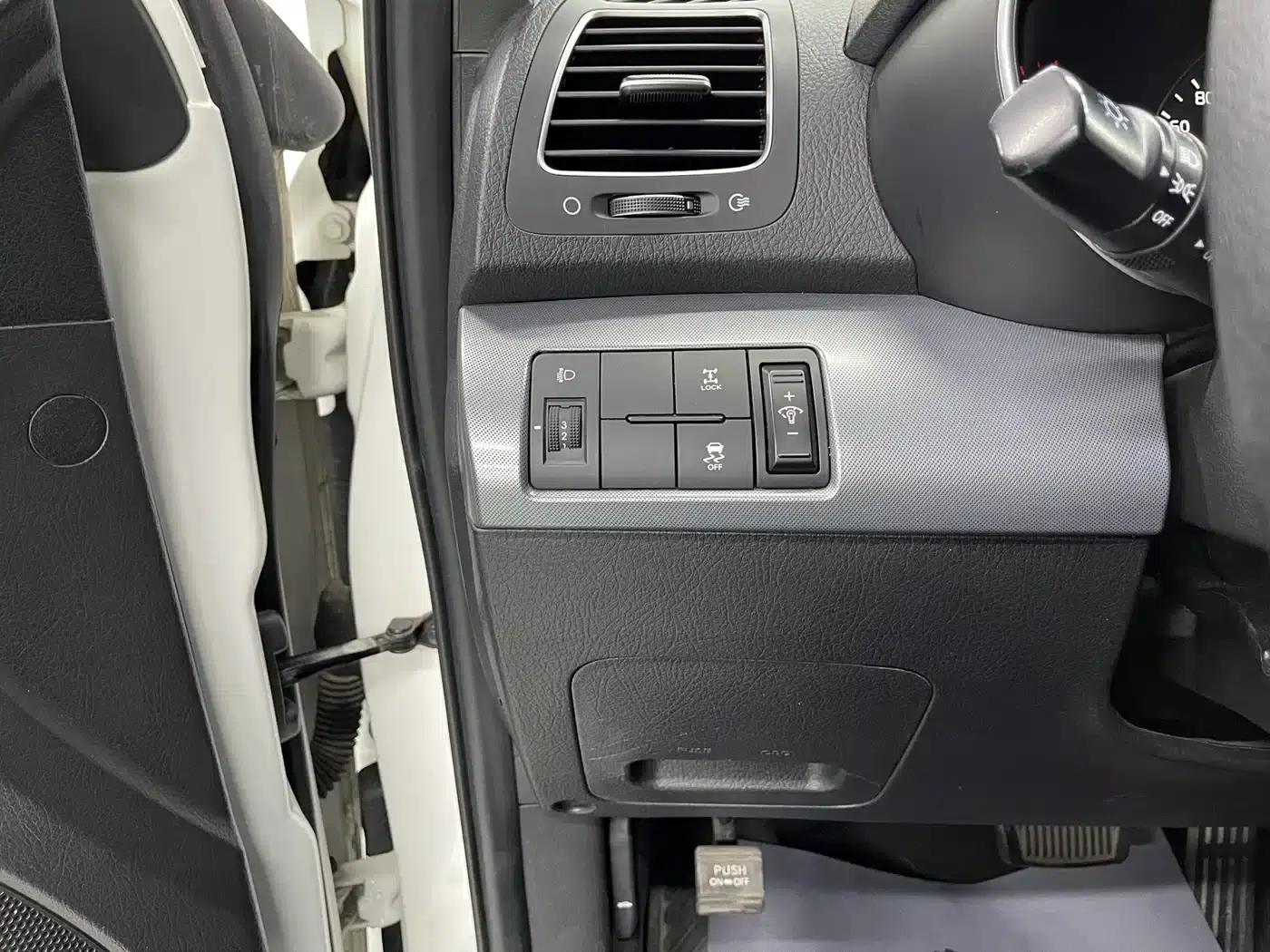 2013 Sorento 2.4L 5-seater Petrol Luxury Edition (China V Emission Standard) — миниатюра 18