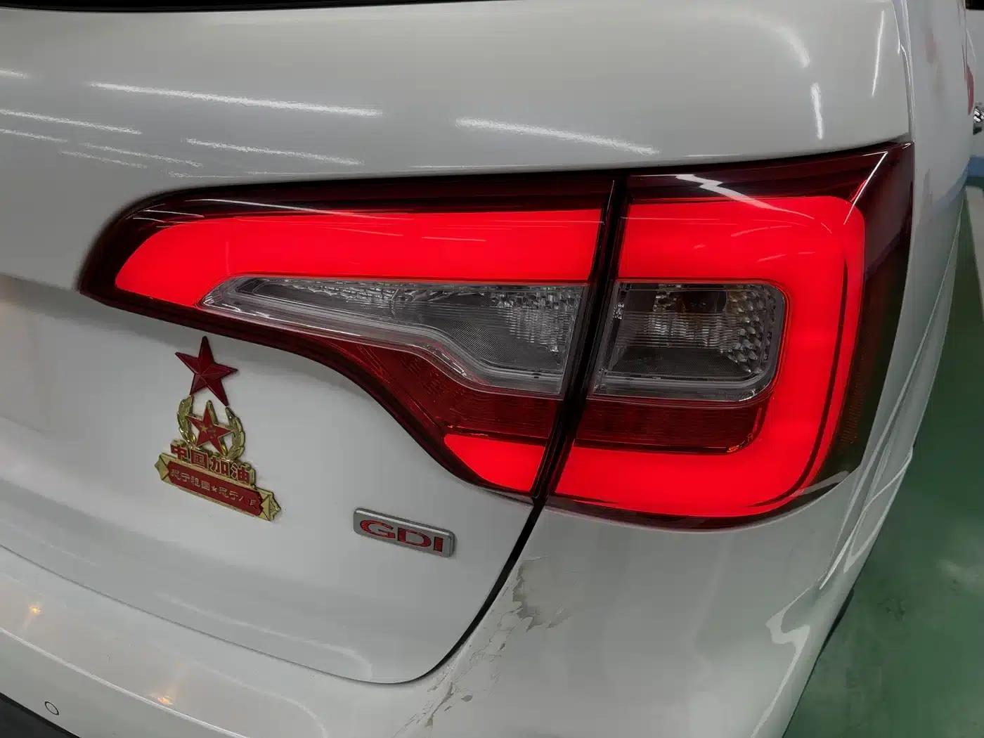 2013 Sorento 2.4L 5-seater Petrol Luxury Edition (China V Emission Standard) — миниатюра 23