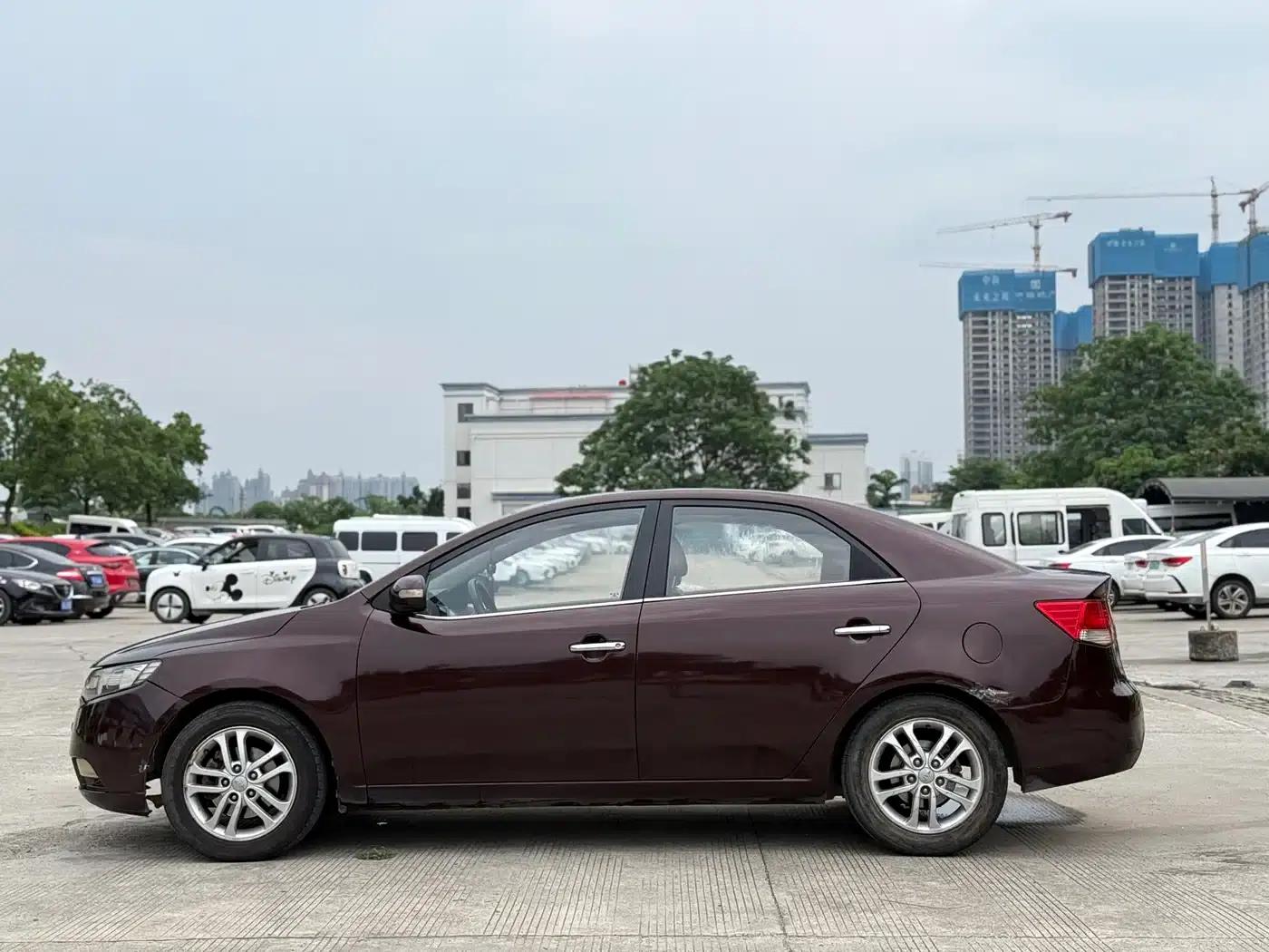 2012 Forte 1.6L AT GLS Commemorative Edition — миниатюра 5