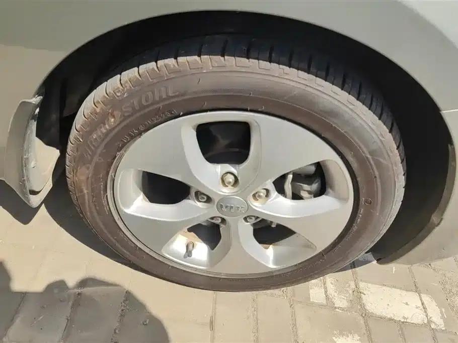 Carens 2013 2.0L 7-seater Automatic Standard Edition (National V Emission Standard) — миниатюра 6