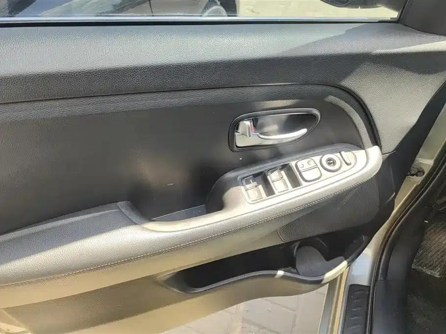 Carens 2013 2.0L 7-seater Automatic Standard Edition (National V Emission Standard) — миниатюра 7