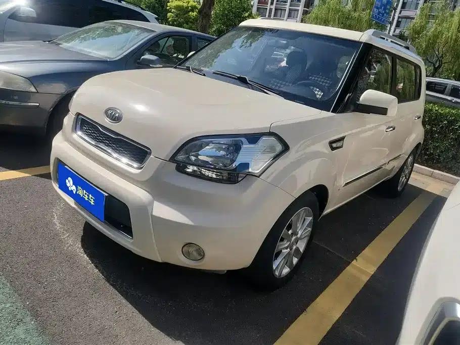 2013 Volkswagen Soul 1.6L AT GL — миниатюра 1