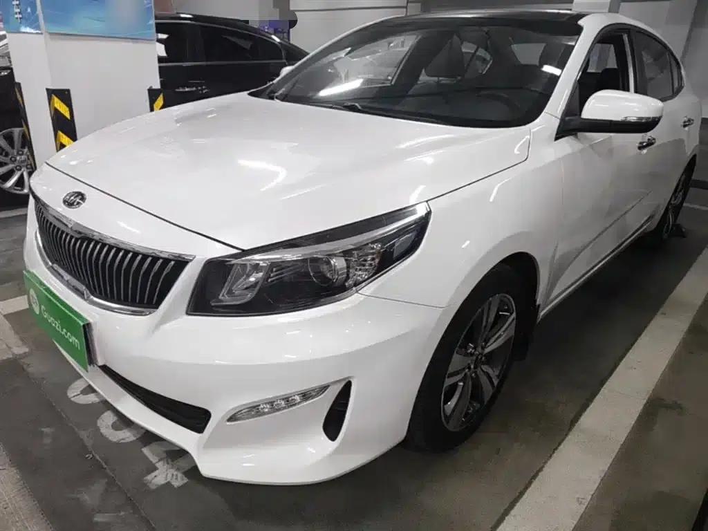 K5 2017 1.8L Automatic GLS — миниатюра 1