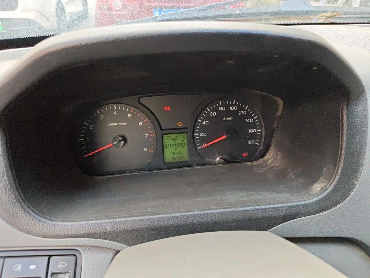 Foton Xiangling V 2018 1.2L Semi-承载 Body with 3170 mm Wheelbase (Van) 4W12M1 — миниатюра 12