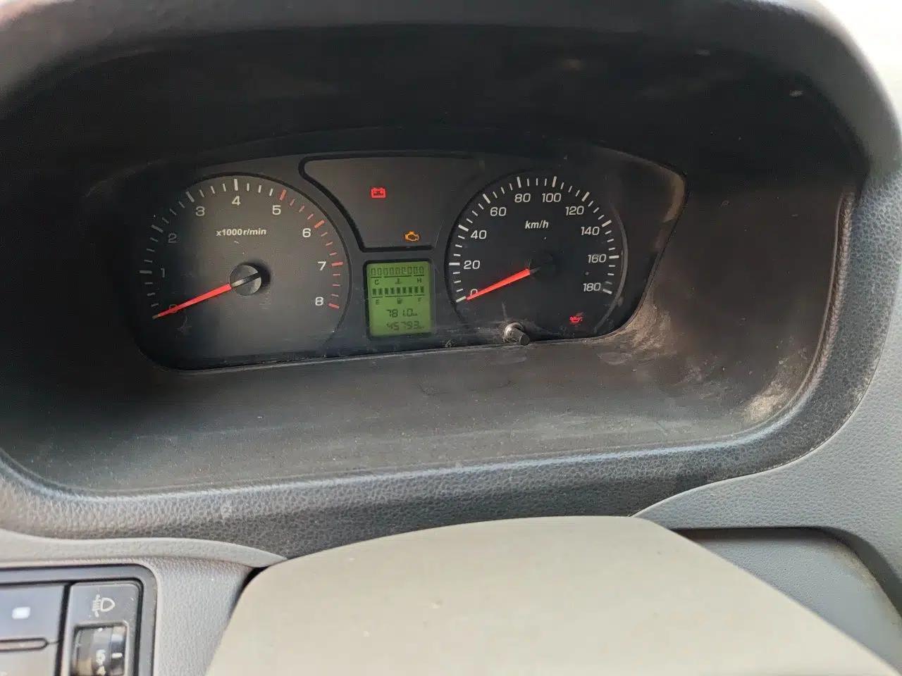 Foton Xiangling V 2018 1.2L Semi-承载 Body with 3170 mm Wheelbase (Van) 4W12M1 — миниатюра 13