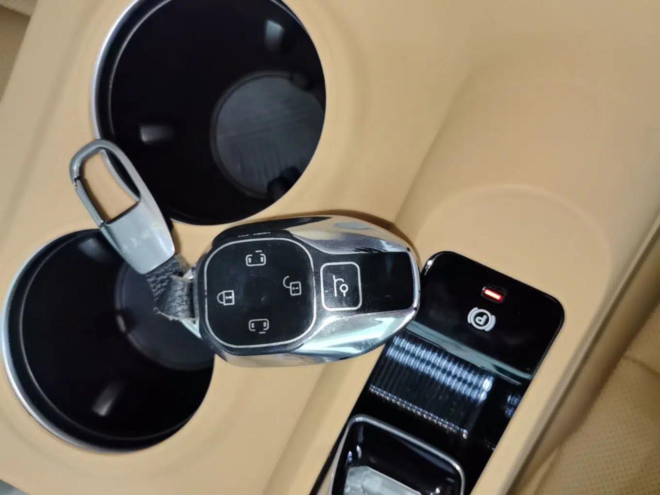 GAC Trumpchi E8 New Energy 2024 150km MAX — миниатюра 12