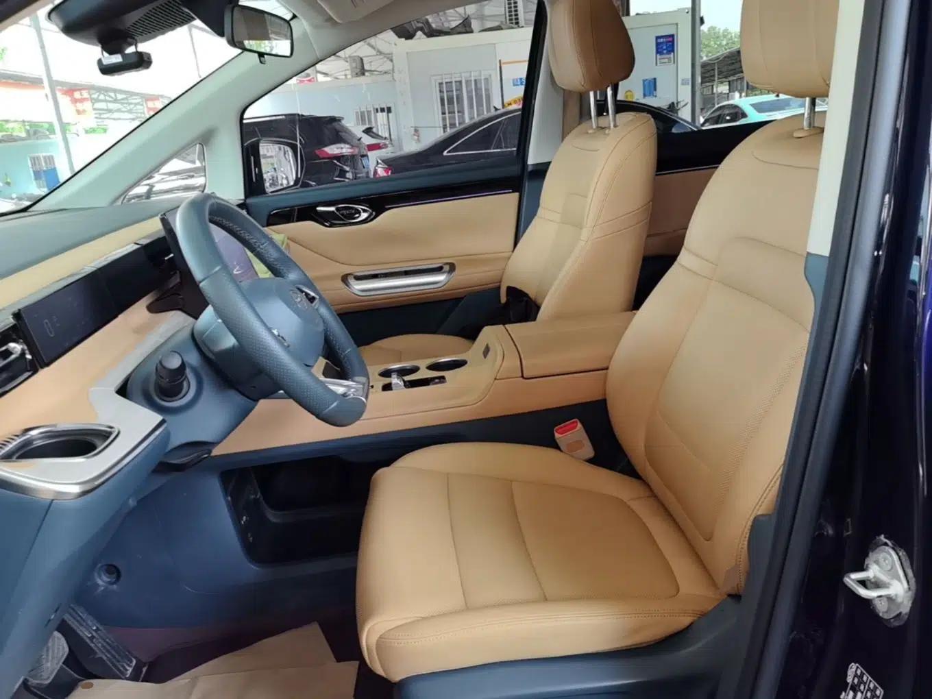 GAC Trumpchi E8 New Energy 2024 150km MAX — миниатюра 18