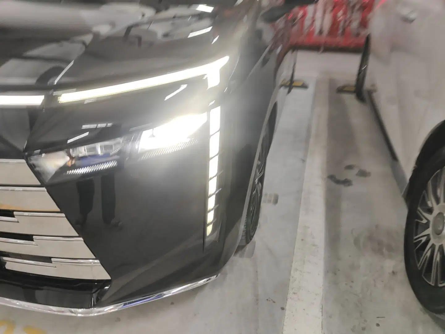 GAC Trumpchi E8 New Energy 2024 150km MAX — миниатюра 5