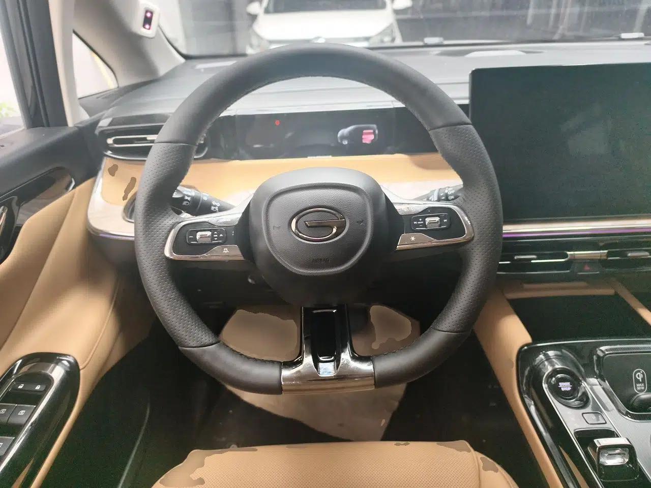 GAC Trumpchi E8 New Energy 2024 150km MAX+ — миниатюра 11