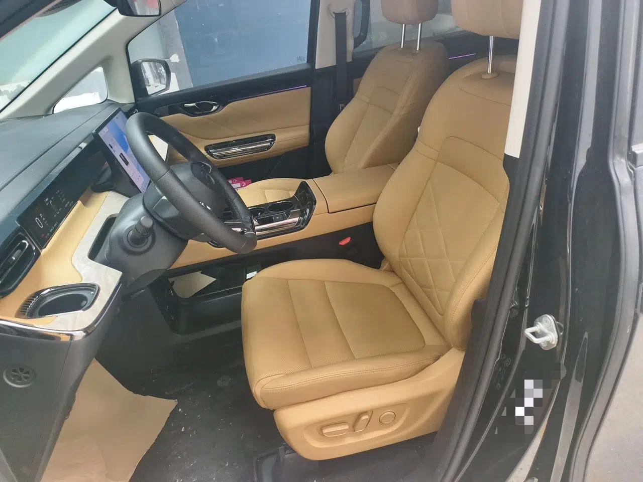 GAC Trumpchi E8 New Energy 2024 150km MAX+ — миниатюра 16
