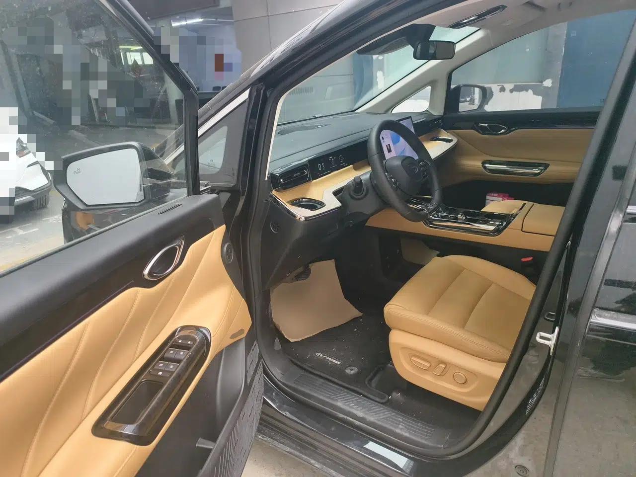 GAC Trumpchi E8 New Energy 2024 150km MAX+ — миниатюра 17