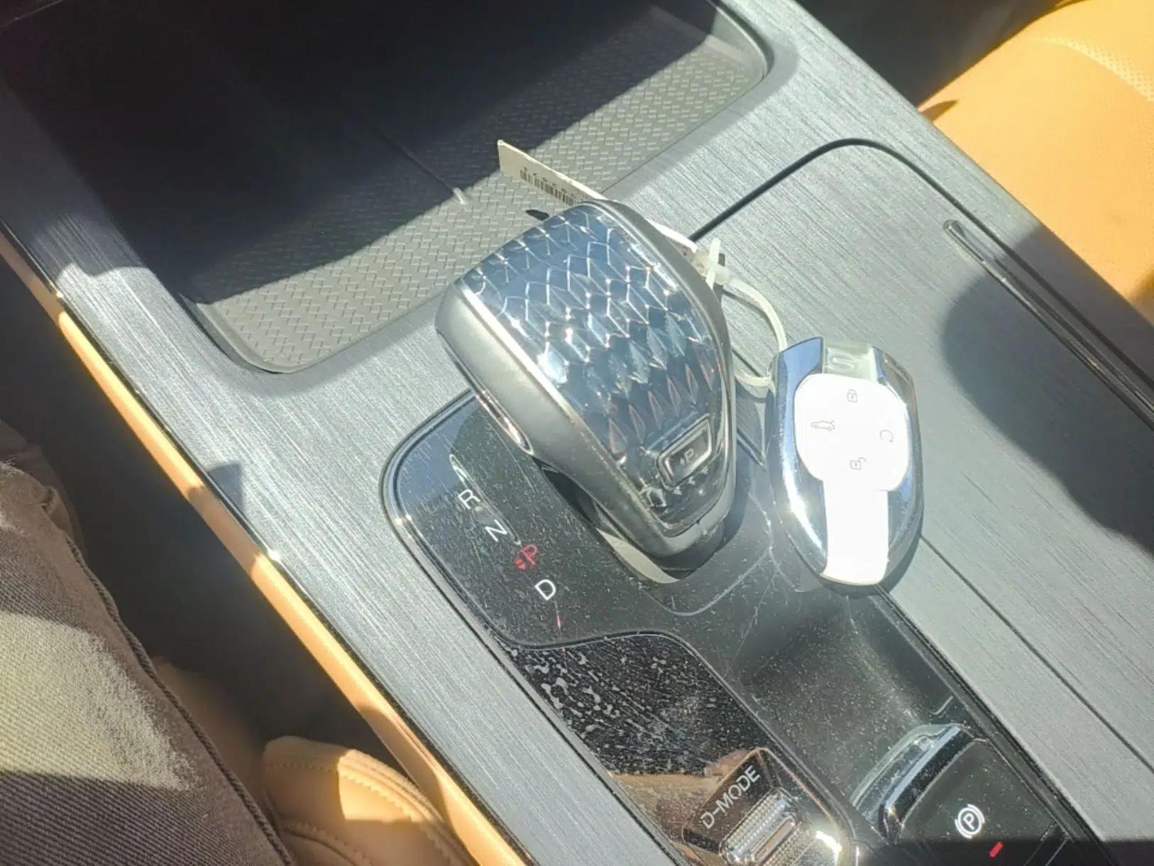 GAC Trumpchi ES9 2024 PHEV 143km Traveler Max — миниатюра 16