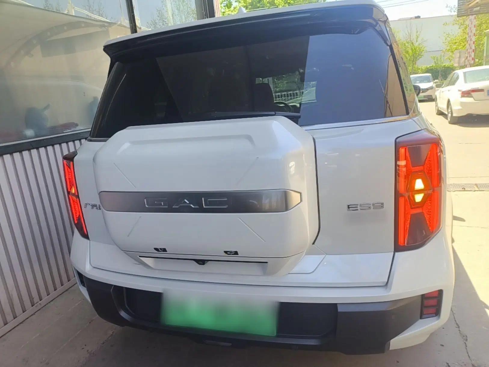 GAC Trumpchi ES9 2024 PHEV 143km Traveler Max — миниатюра 3
