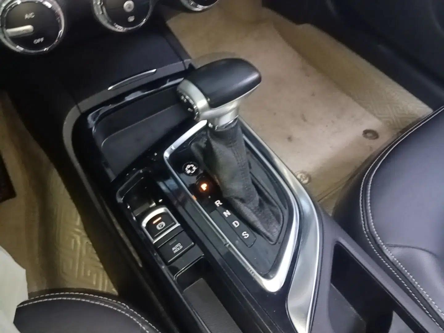 GAC Trumpchi GA6 2016 235T DCT Elite Edition — миниатюра 17