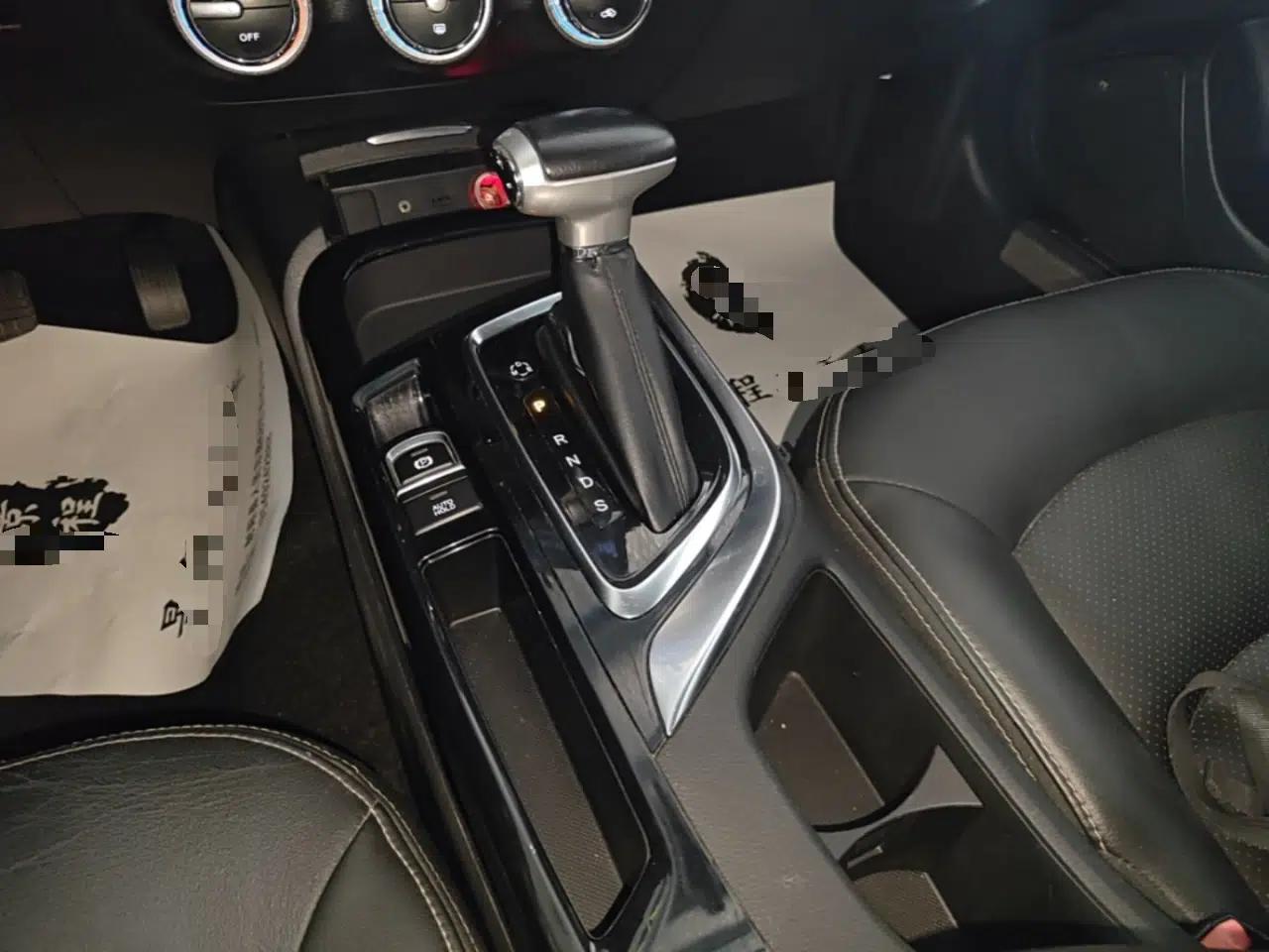 GAC Trumpchi GA6 2016 235T DCT Elite Edition — миниатюра 17