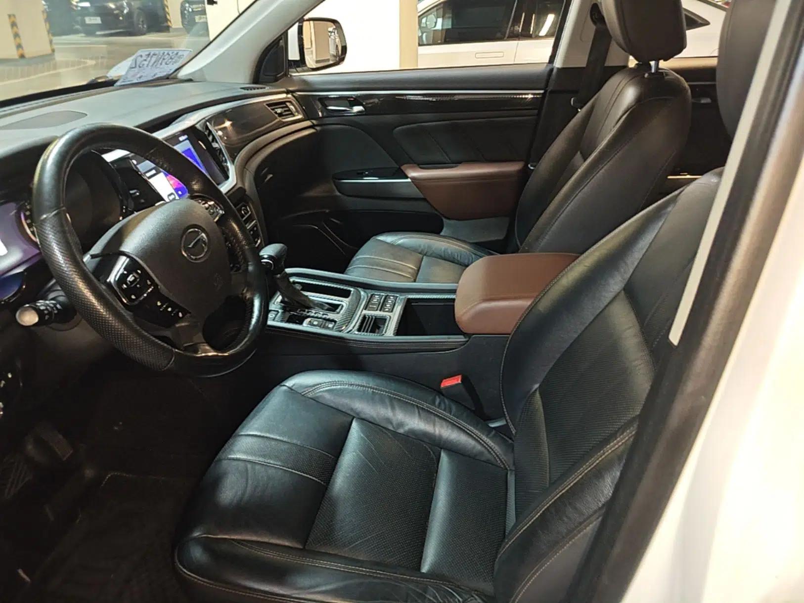 GAC Trumpchi GS7 2017 320T Two-Wheel-Drive Luxury Smart Connectivity Model — миниатюра 15