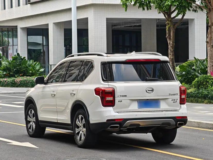 GAC Trumpchi GS7 2017 320T Two-Wheel-Drive Luxury Smart Connectivity Model — миниатюра 4