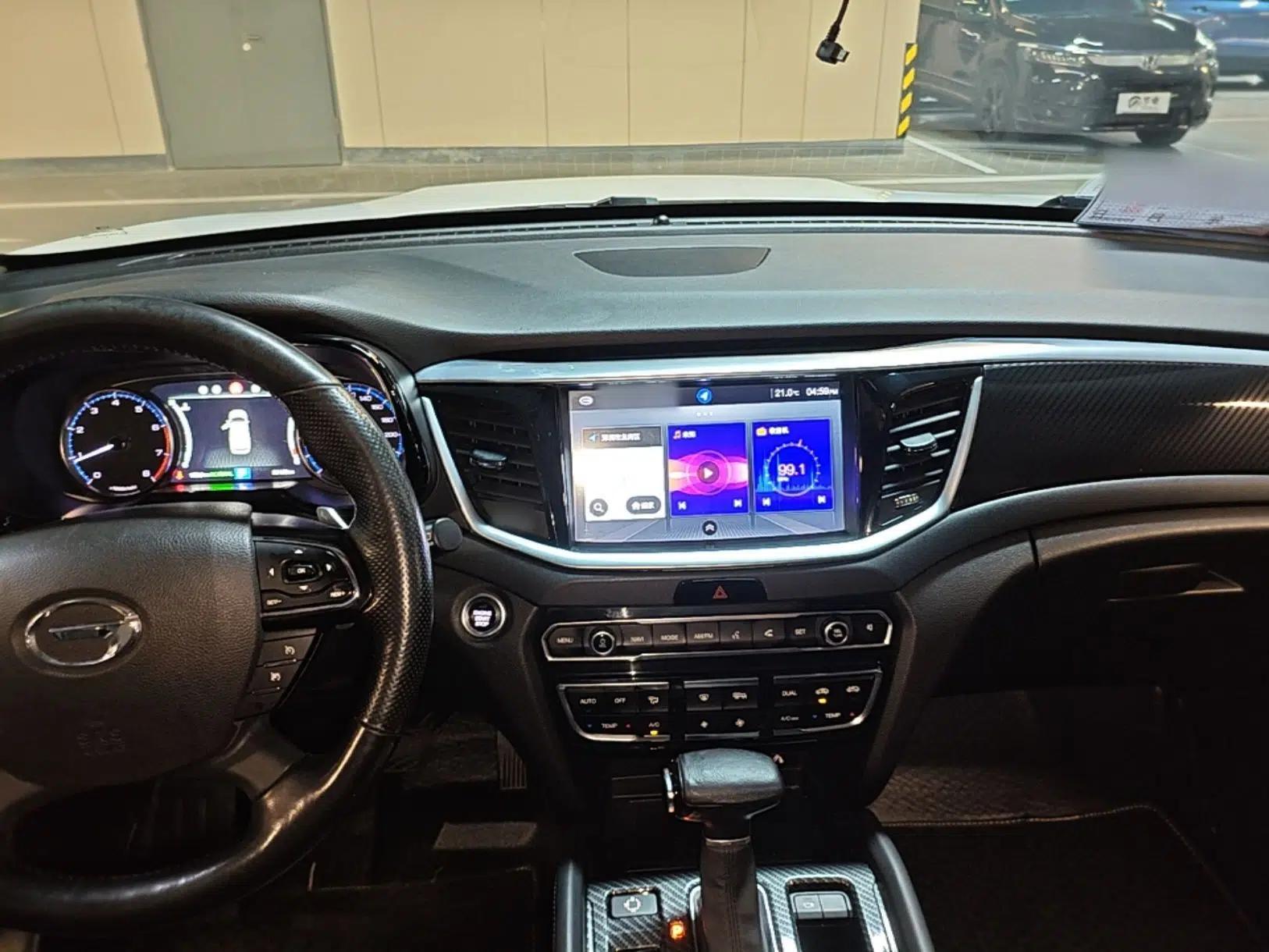 GAC Trumpchi GS7 2017 320T Two-Wheel-Drive Luxury Smart Connectivity Model — миниатюра 10