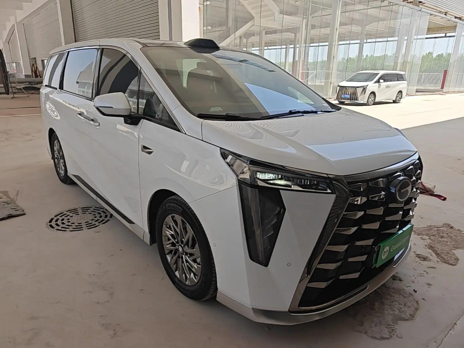 GAC Trumpchi Xiangwang M8 2025 Kunkun Series Ultra First-Class Cabin — миниатюра 3