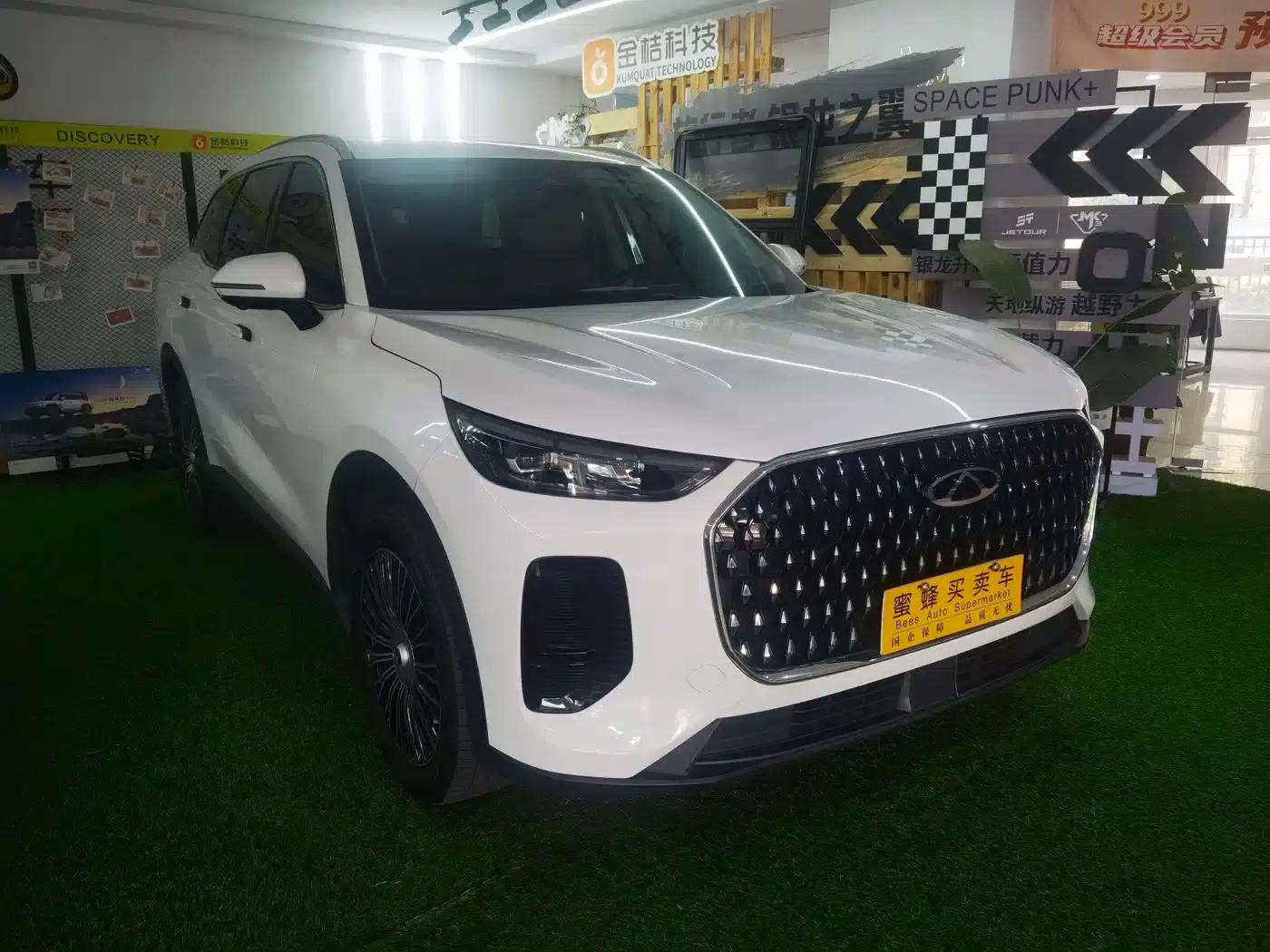 Chery Tiggo 8L 2024 2.0T 2WD Luxury 7-Seater — миниатюра 3