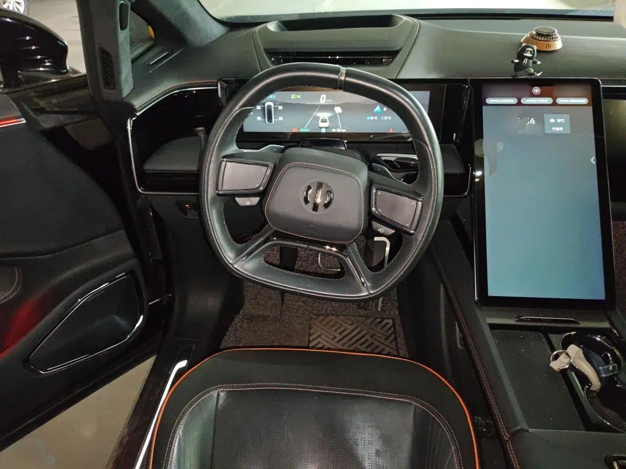HiPhi X 2021 Flagship Edition 6-Seater — миниатюра 11