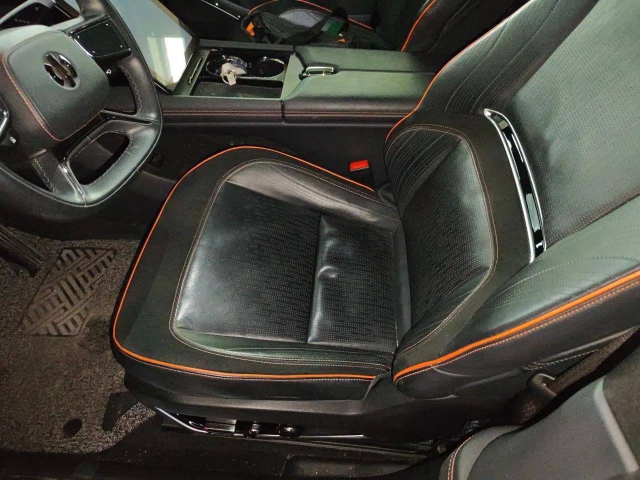 HiPhi X 2021 Flagship Edition 6-Seater — миниатюра 16