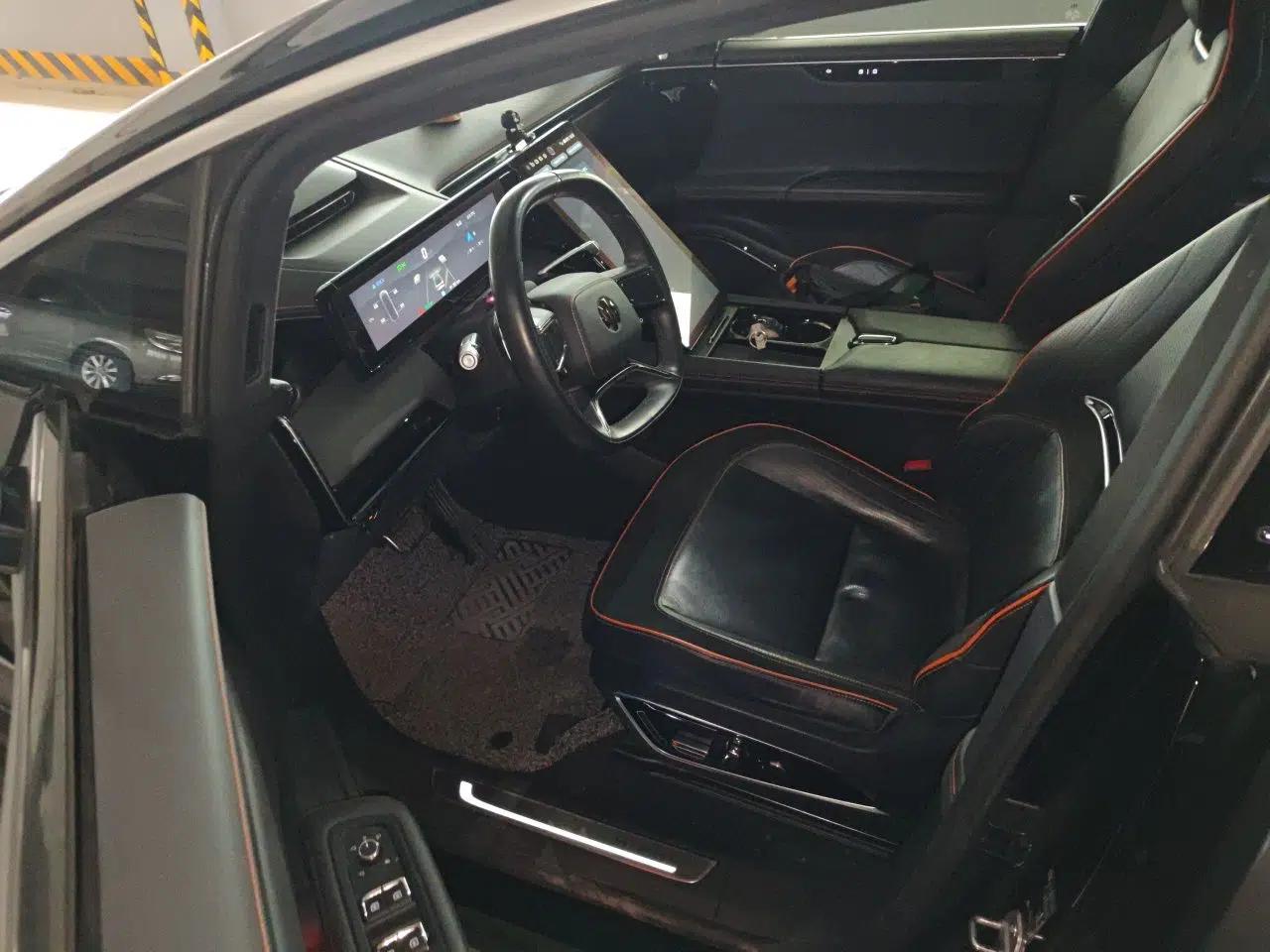 HiPhi X 2021 Flagship Edition 6-Seater — миниатюра 17