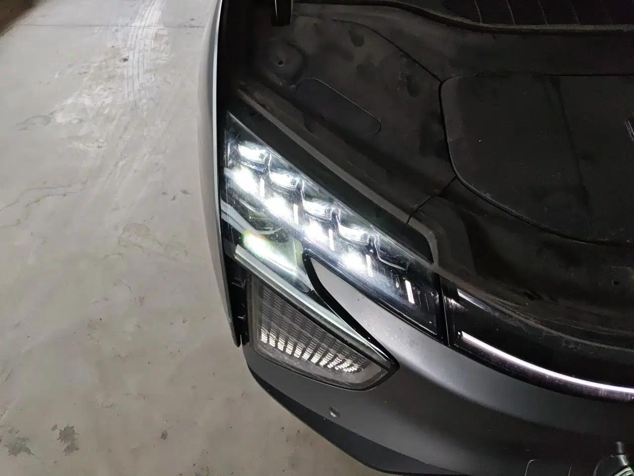 HiPhi X 2021 Flagship Edition 6-Seater — миниатюра 7