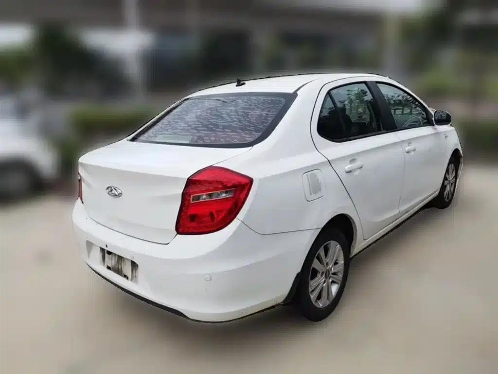 Chery E3 2015 1.5L Manual Fashion Edition — миниатюра 12
