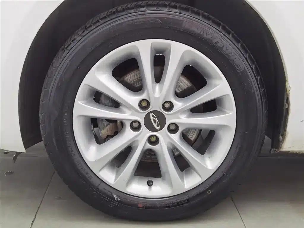 Chery Arrizo 7 2015 1.5T Manual Elite Edition — миниатюра 17