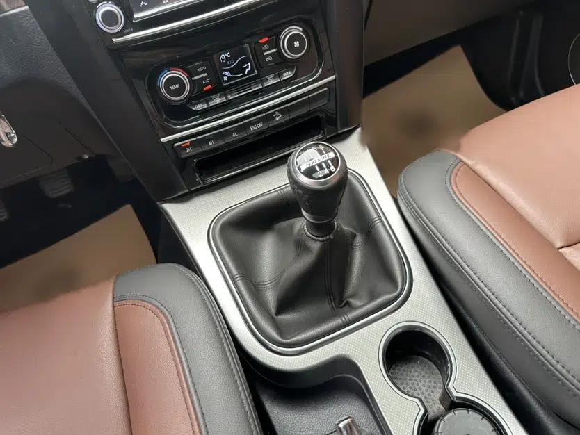 Haval H5 Classic 2016 Classic Edition 2.0T Manual 4x4 Prestige Model — миниатюра 16