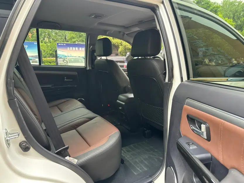 Haval H5 Classic 2016 Classic Edition 2.0T Manual 4x4 Prestige Model — миниатюра 20