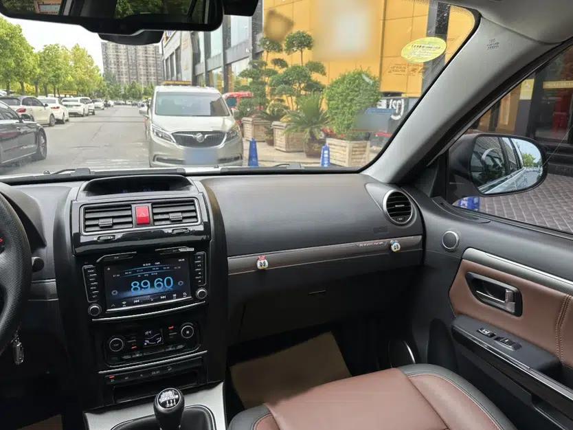 Haval H5 Classic 2016 Classic Edition 2.0T Manual 4x4 Prestige Model — миниатюра 22