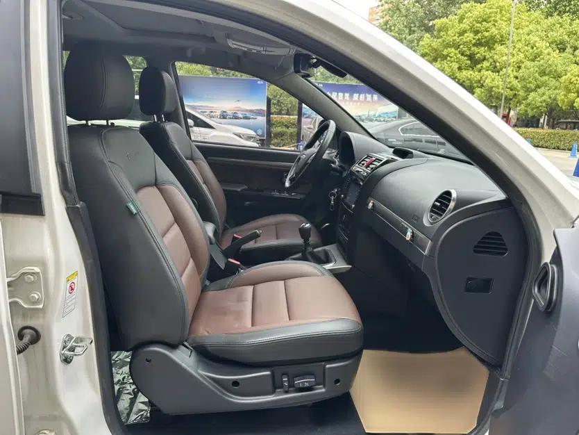 Haval H5 Classic 2016 Classic Edition 2.0T Manual 4x4 Prestige Model — миниатюра 25