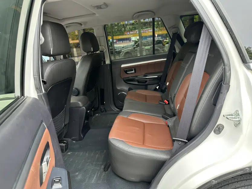 Haval H5 Classic 2016 Classic Edition 2.0T Manual 4x4 Prestige Model — миниатюра 28