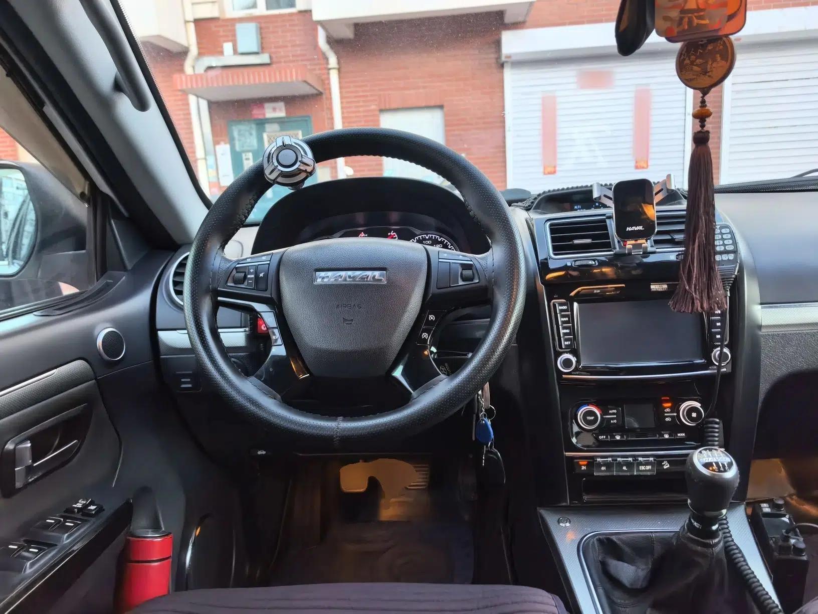Haval H5 Classic 2016 Classic Edition 2.0T Manual 4x4 Prestige Model — миниатюра 11
