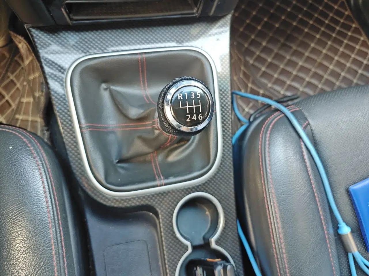 Haval H5 Classic 2015 2.0T Manual Two-Wheel Drive Elite Version — миниатюра 15