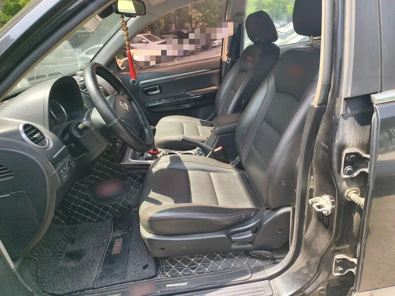 Haval H5 Classic 2013 ZhiZun Edition 2.0T Manual Two-Wheel Drive Elite Model — миниатюра 16