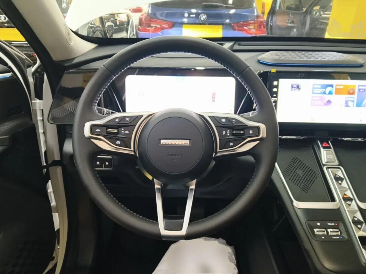 Haval Fierce Dragon Max 2023 1.5L Hi4 105 Four-Wheel Drive Smart Flagship Edition — миниатюра 13